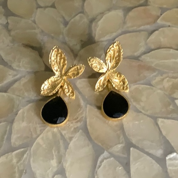 Hand Crafted Jewelry - Gold Butterfly Onyx Dangle Earrings